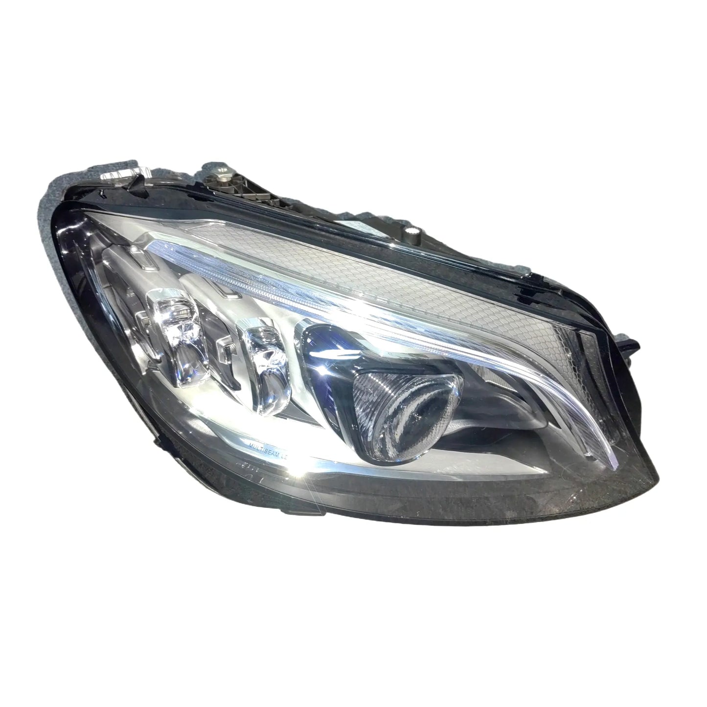 Suitable for Mercedes Benz C-Class car headlights W205 sedan high-quality LED headlights